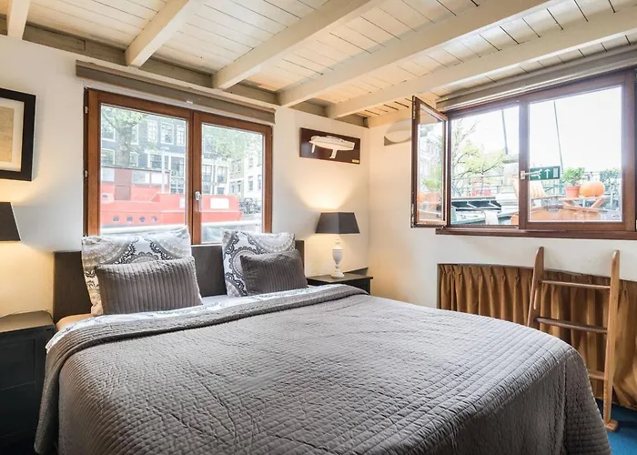 Luxury Houseboat Prince-william *